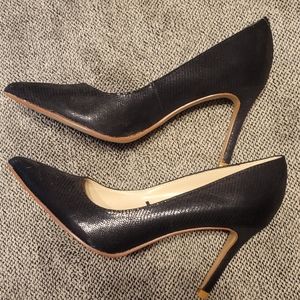 Marc Fisher Black Pointed Toe Snake Pumps 5.5